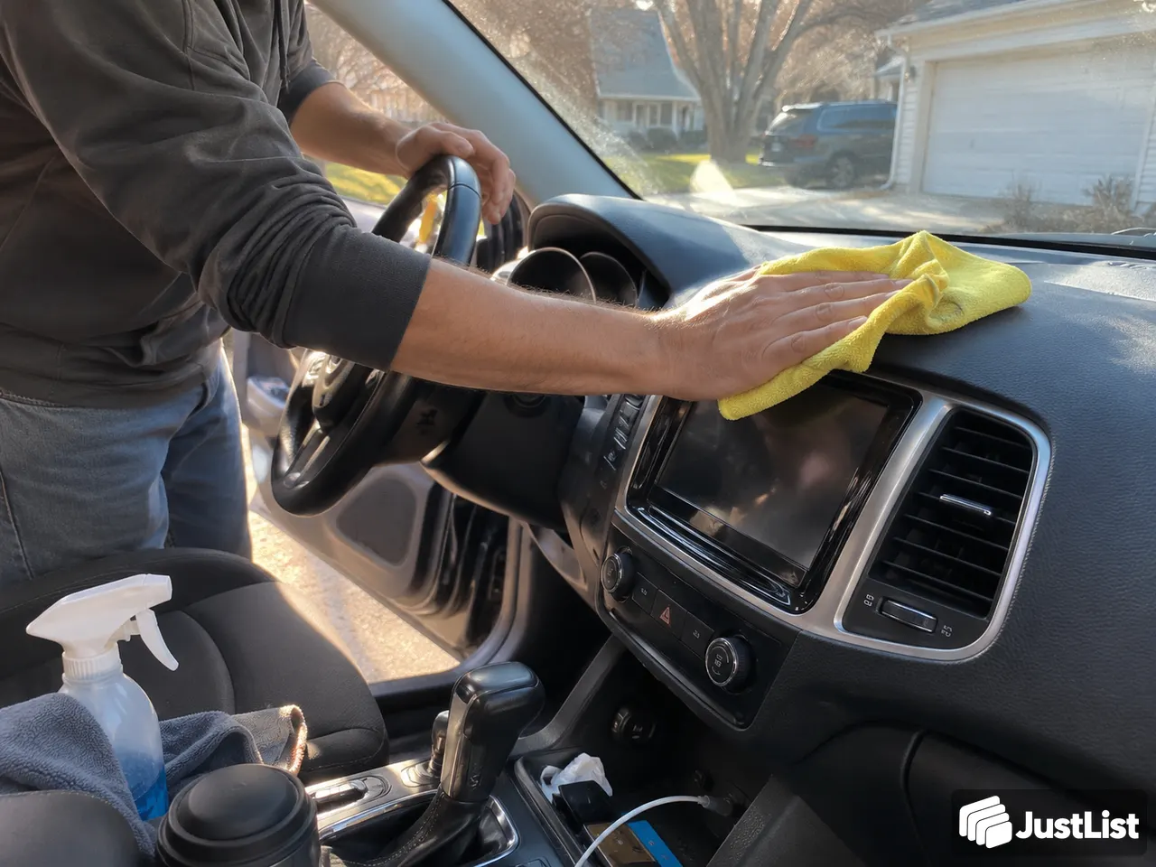 Chicago: Interior car cleaning and detailing