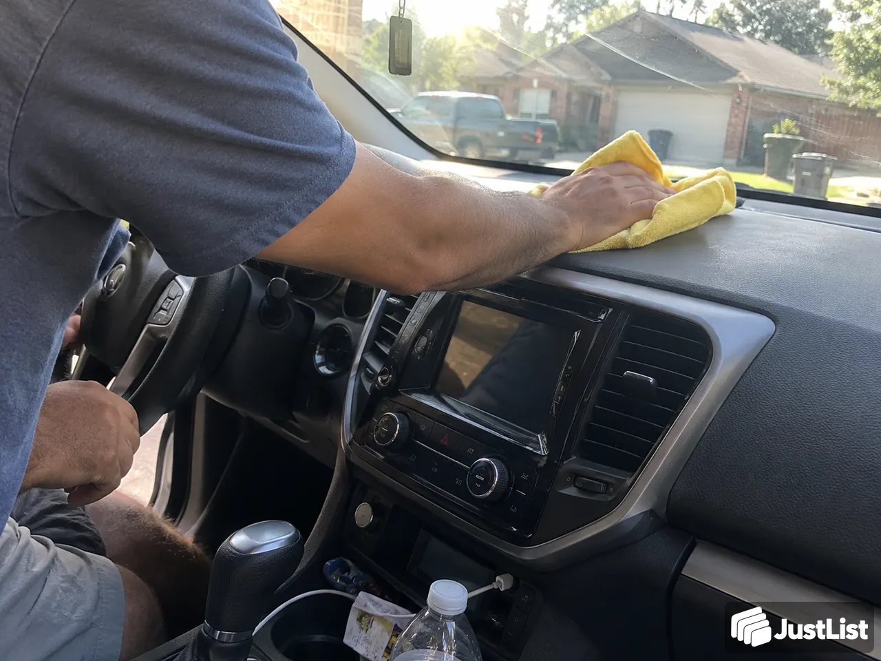 Houston: Everyday car detailing, inside and out