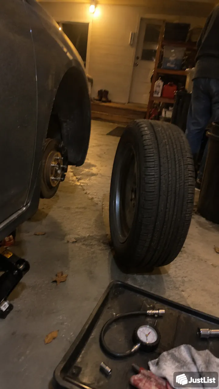 New York: Tire changes — vehicle details first
