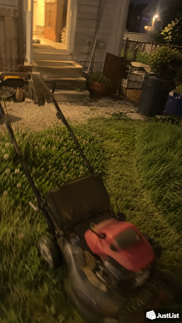 Small-yard mowing and leaf cleanup