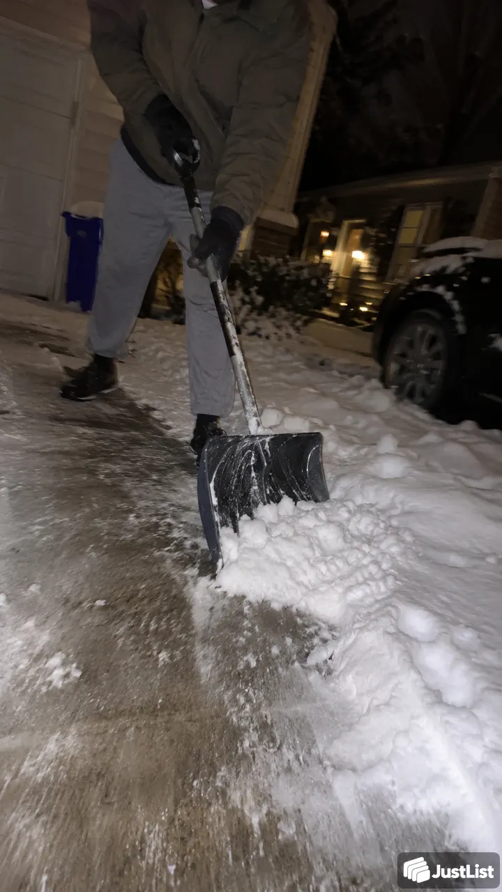 Snow shoveling for smaller properties · Philadelphia