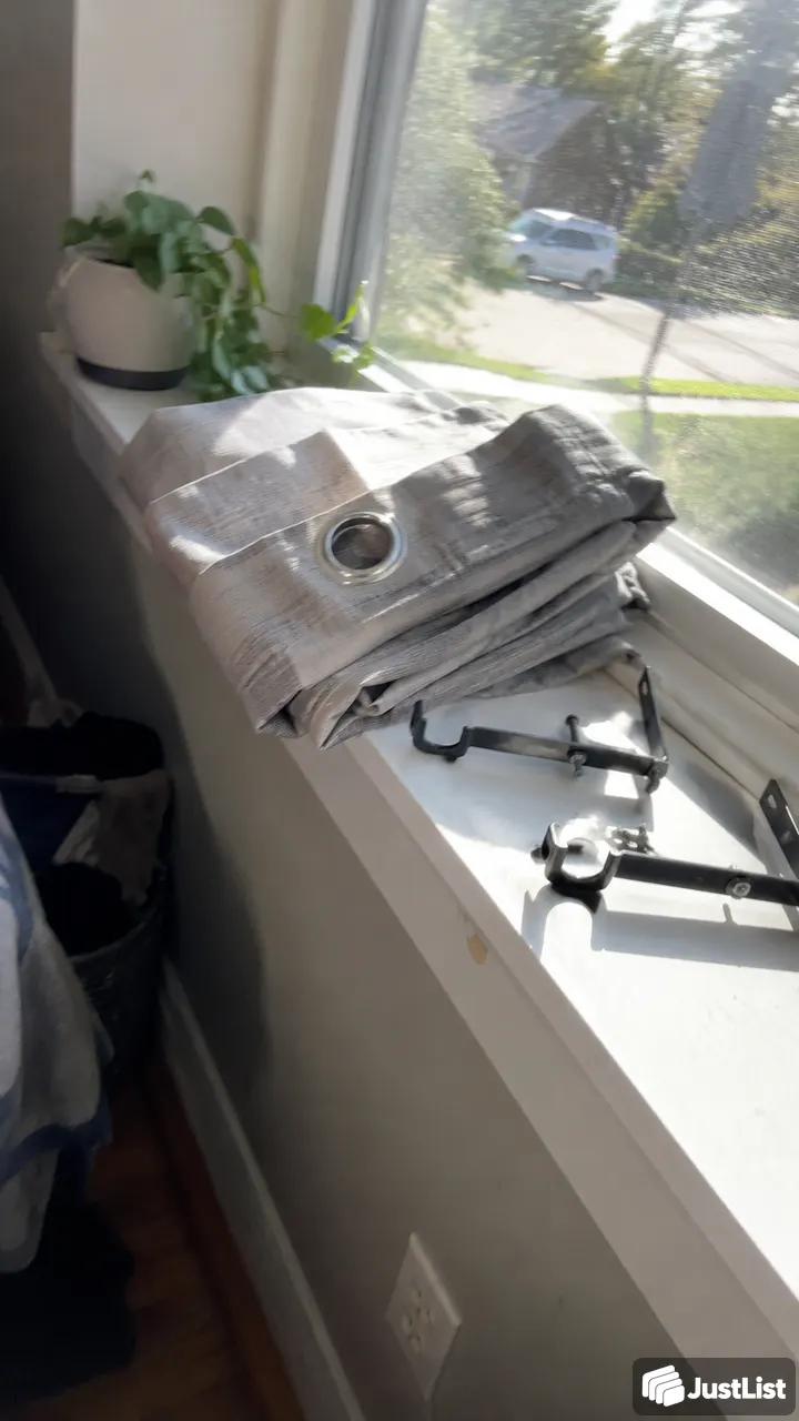 Raleigh: Curtains and blinds measured and fitted