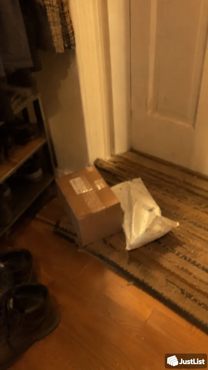 Small local deliveries and store pickups