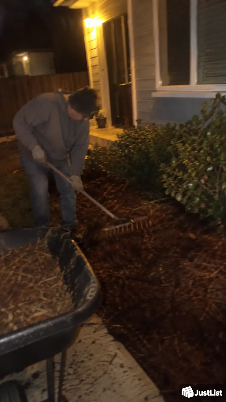 Give the front bed a bit of attention · Washington